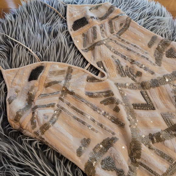 🍒FREE PEOPLE X SAYLOR🍒 SEQUIN MINI DRESS - Picture 4 of 11